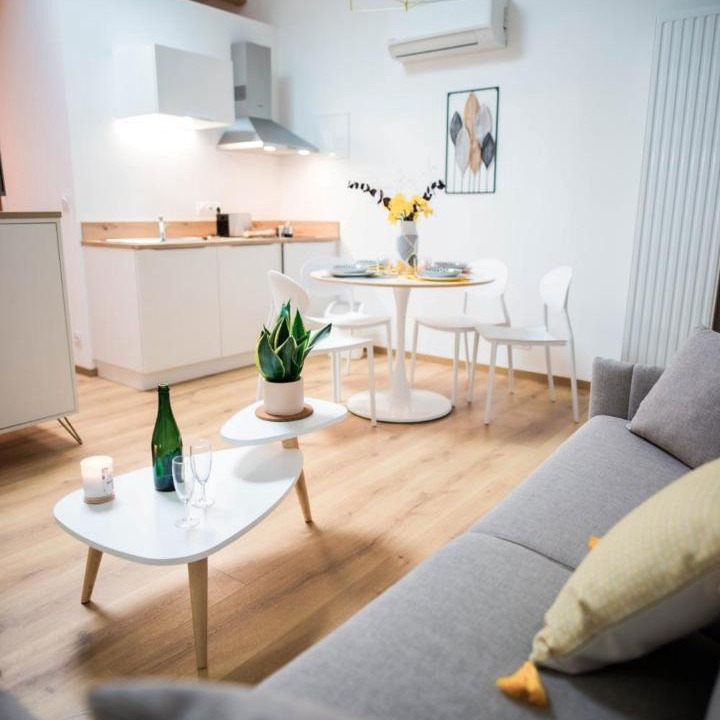 Photo of Livingroom in Dollon