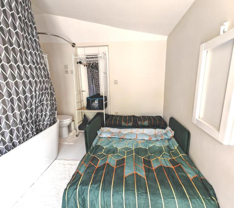 Photo of Bedroom in Plessis-le-Roi