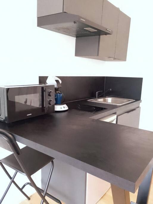 Photo of Kitchen in Lens