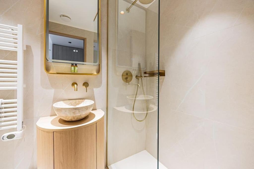 Photo of Bathroom in Quartier Sainte-Avoye