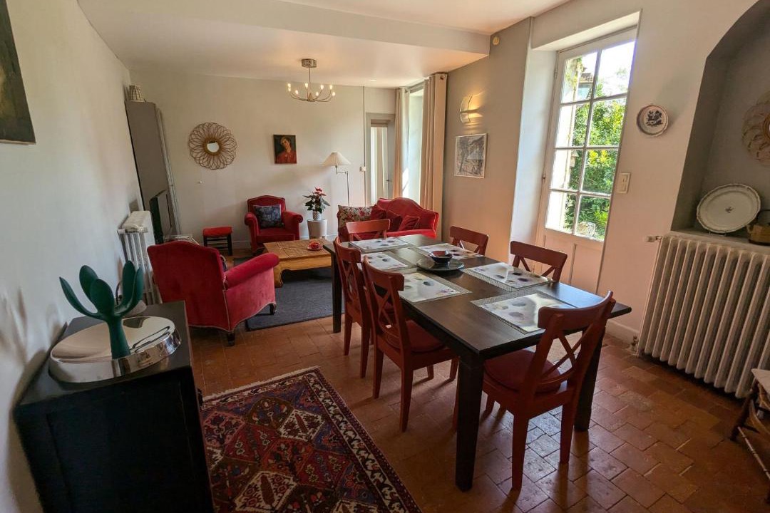 Photo of Others in Yevre-le-Chatel