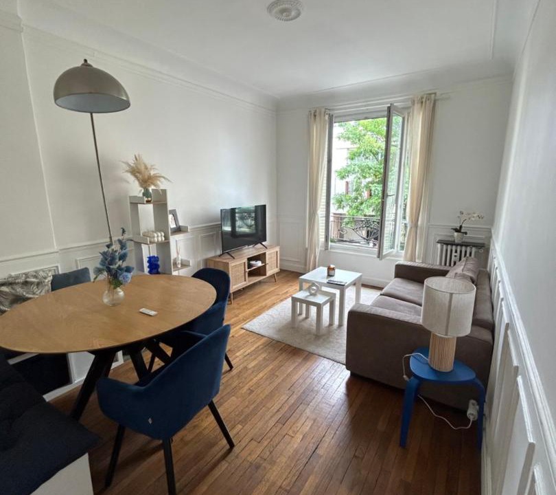 Photo of Livingroom in Colombes