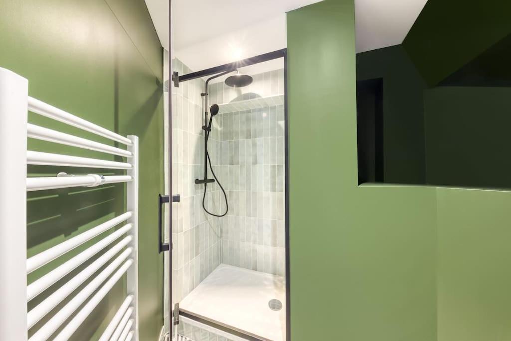 Photo of Bathroom in Villeneuve-le-Roi
