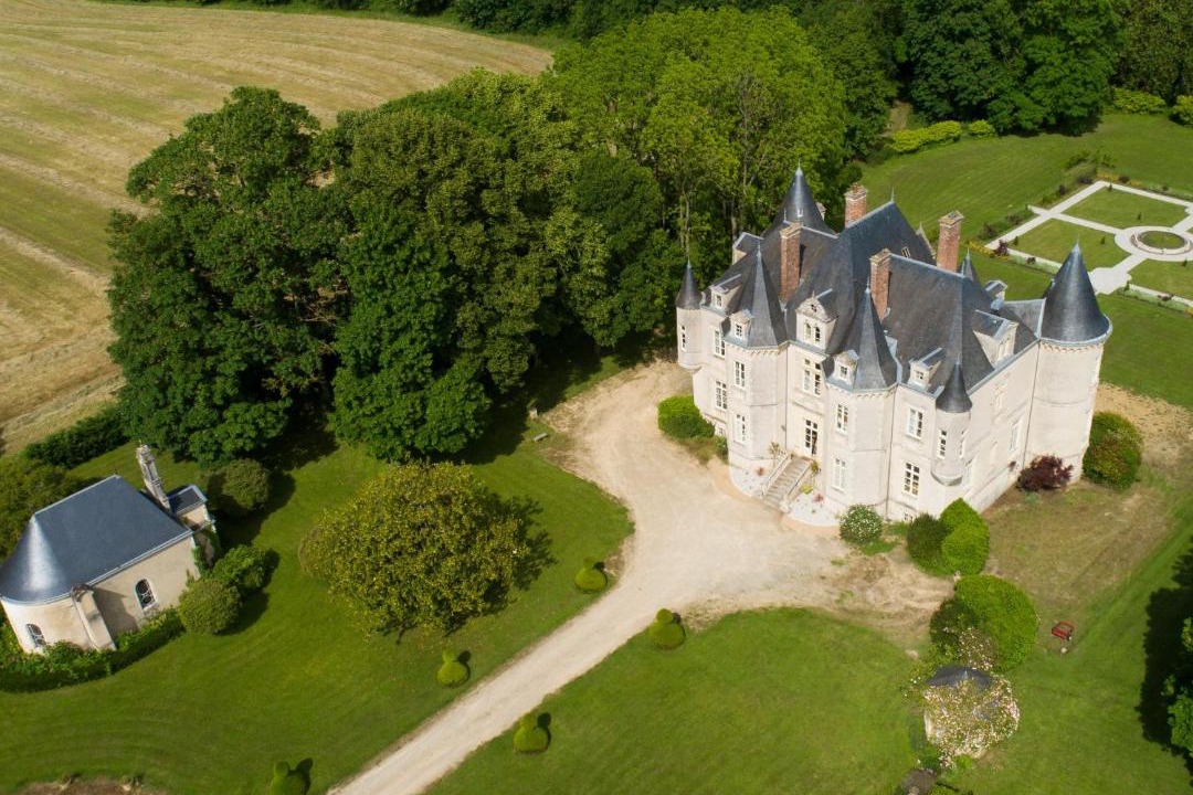 Photo of Others in Vallon-sur-Gee