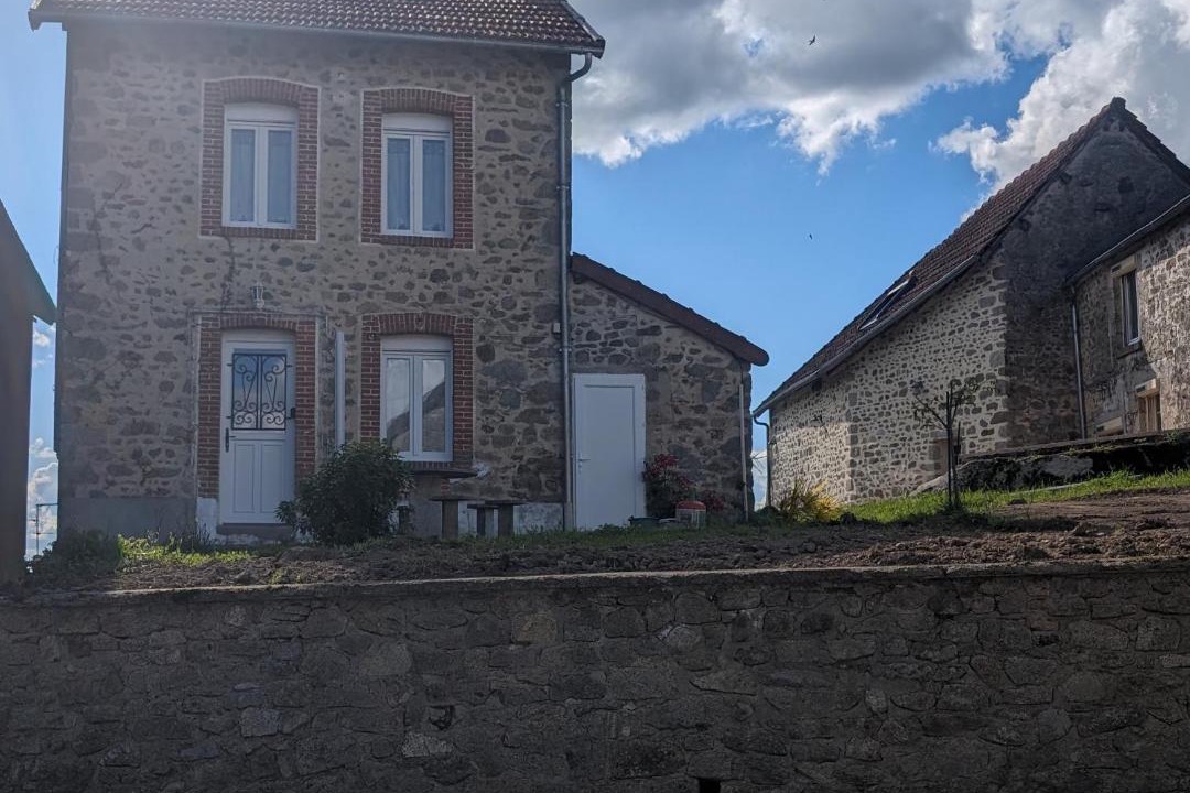 Photo of Buildings in Aulon
