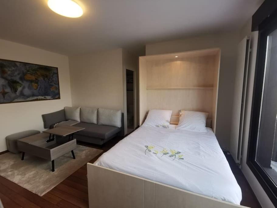 Photo of Bedroom in Triangle de Choisy