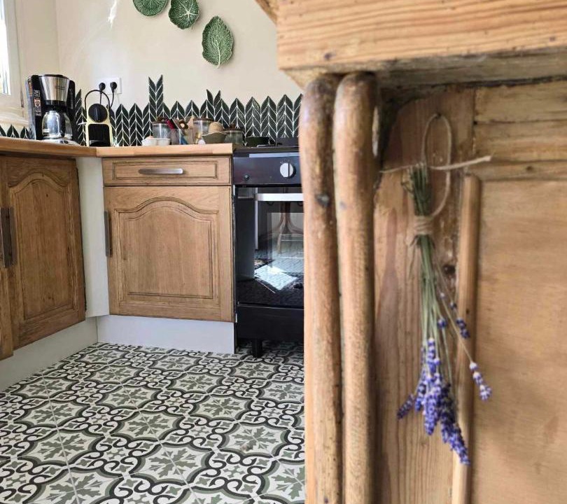Photo of Kitchen in Long