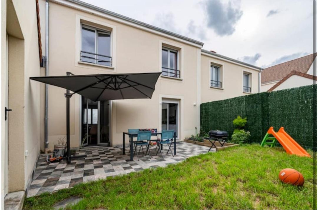 Photo of Others in Villeneuve-le-Comte