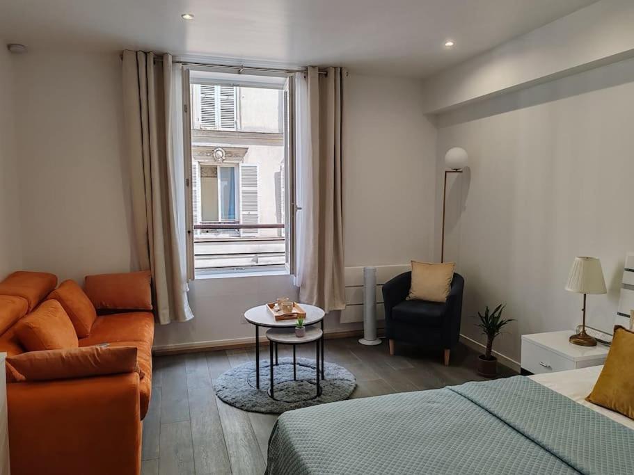 Photo of Others in 8th Arrondissement