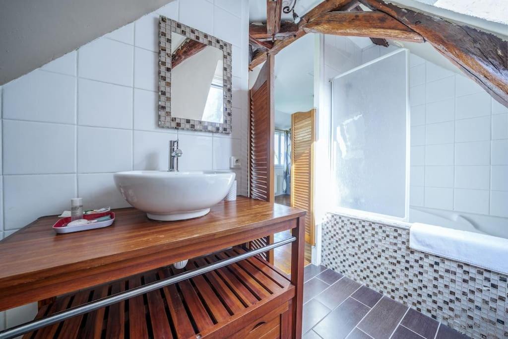 Photo of Bathroom in Blere