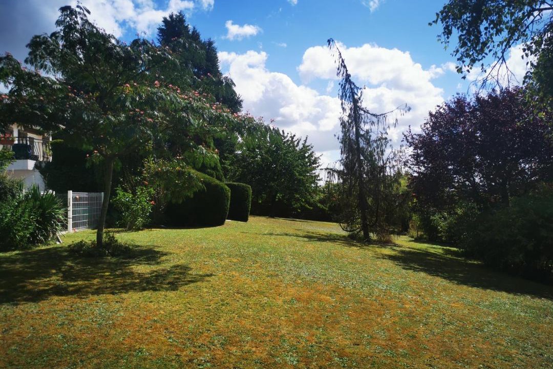Photo of Outdoor in Bueil