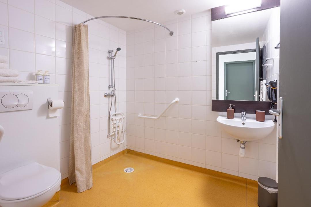 Photo of Bathroom in Eppe-Sauvage