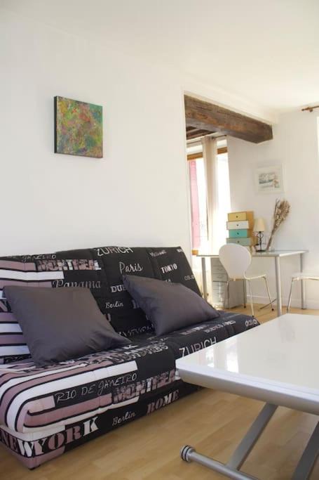 Photo of Livingroom in Chaville