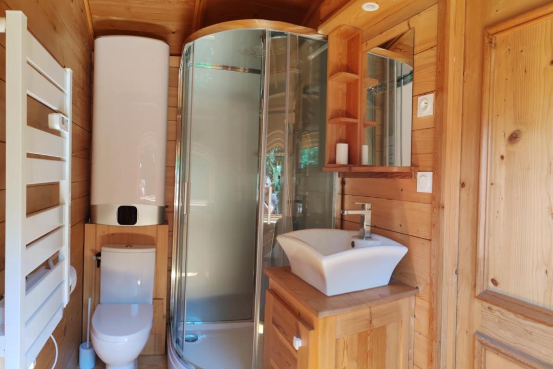Photo of Bathroom in Nanteuil-la-Foret