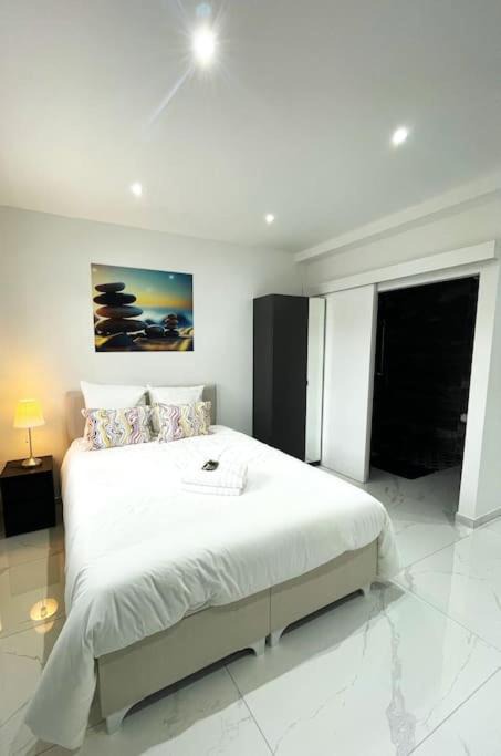 Photo of Bedroom in Paray-Vieille-Poste