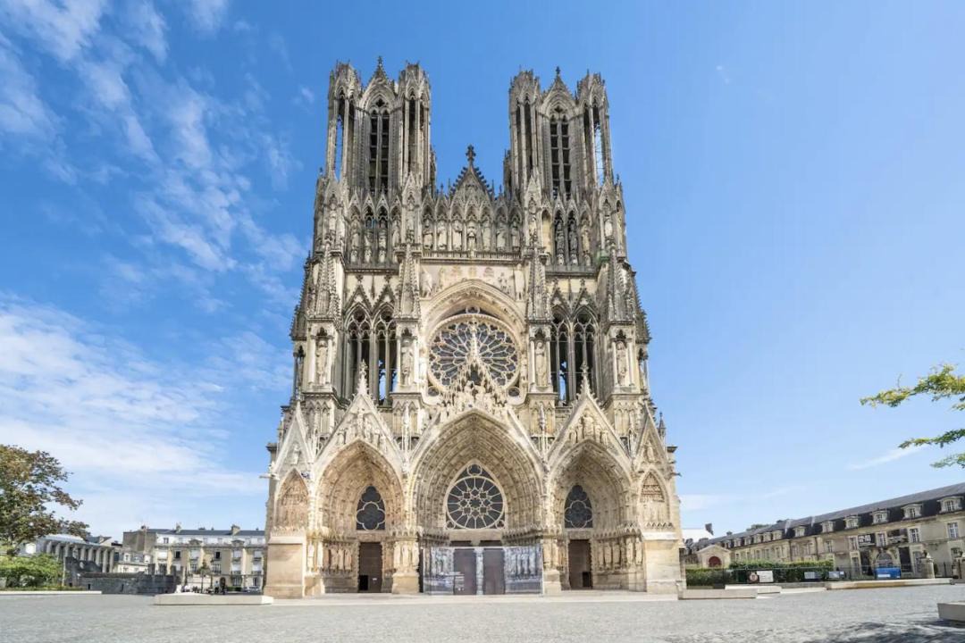 Photo of Buildings in Laon Sud