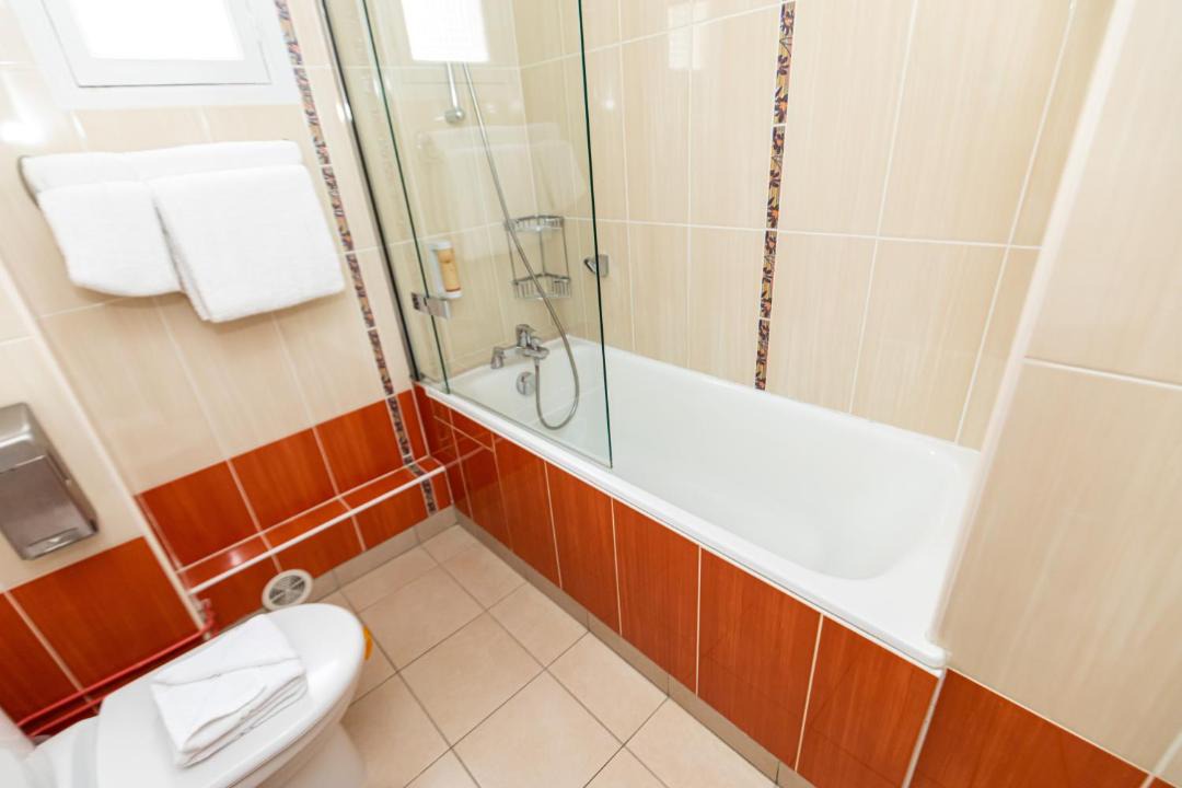 Photo of Bathroom in Montparnasse