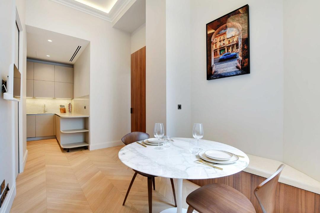 Photo of Livingroom in Champs-Elysees