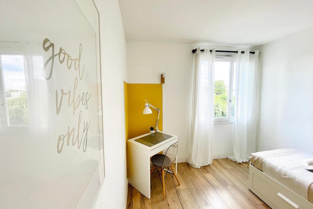 Photo of Bedroom in Villeneuve-la-Garenne