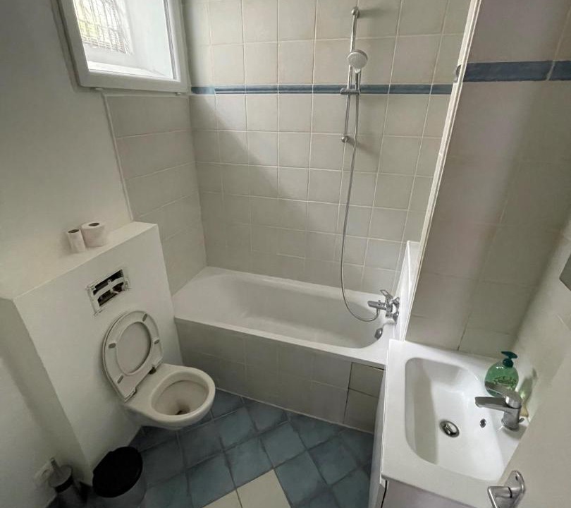 Photo of Bathroom in Centre