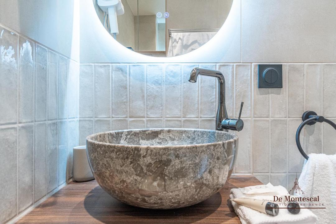 Photo of Bathroom in Notre-Dame-des-Champs