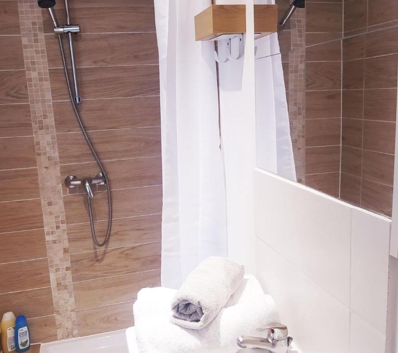Photo of Bathroom in Stains
