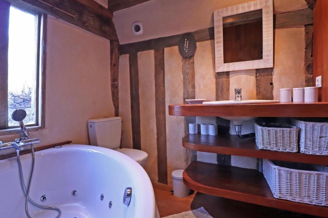 Photo of Bathroom in Saint-Evroult-de-Montfort