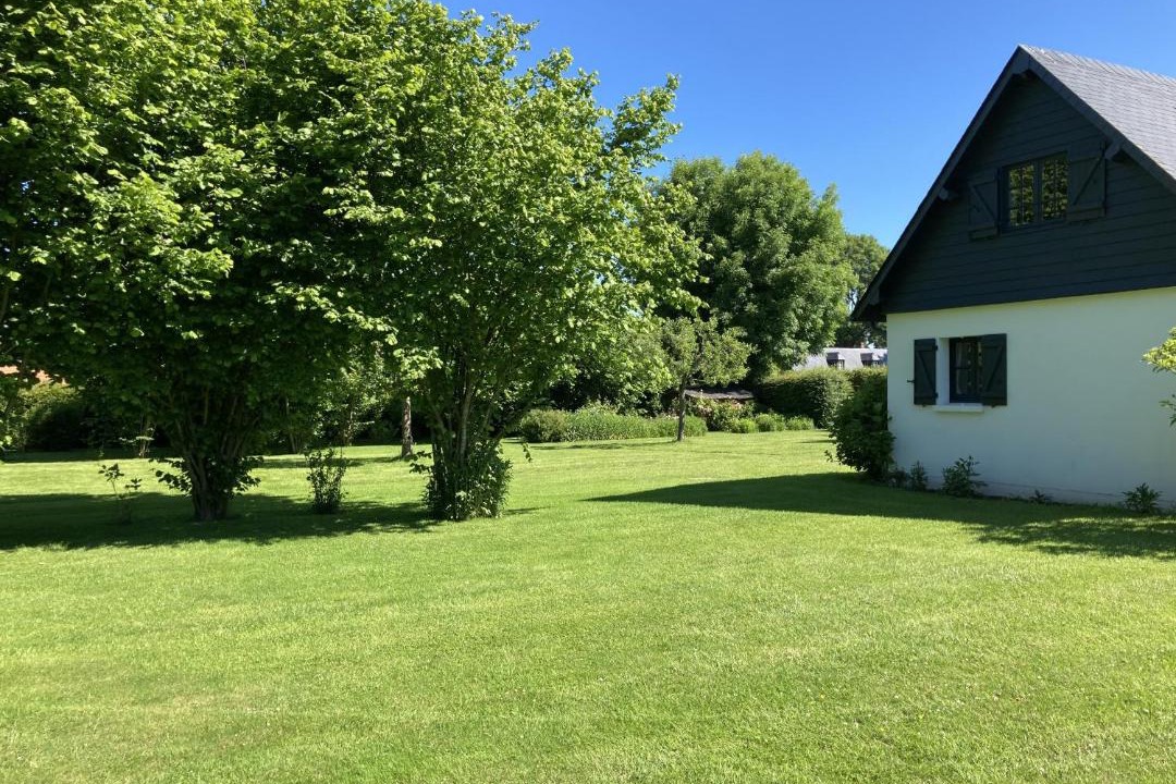 Photo of Buildings in Thil-Manneville