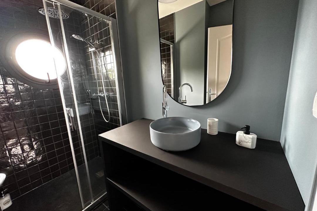 Photo of Bathroom in Justices
