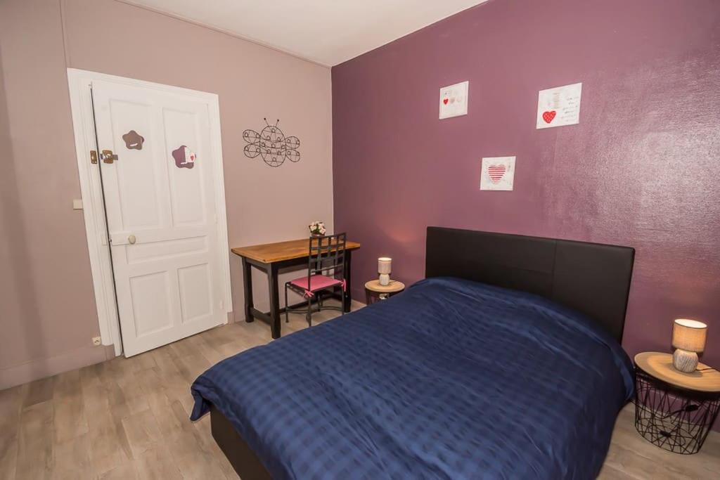Photo of Bedroom in Bourg-en-Bresse