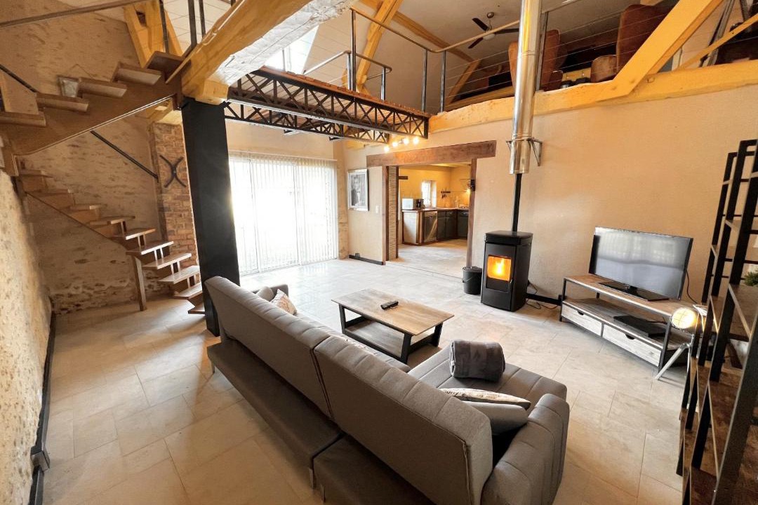 Photo of Livingroom in Thorigne-sur-Due