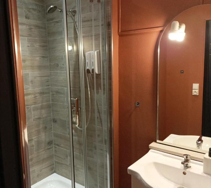 Photo of Bathroom in Henin-Beaumont