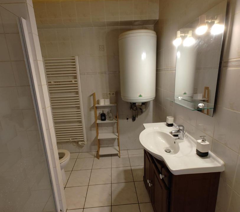 Photo of Bathroom in Pont-de-L'Arche
