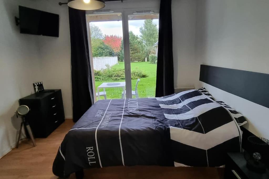 Photo of Bedroom in Equemauville