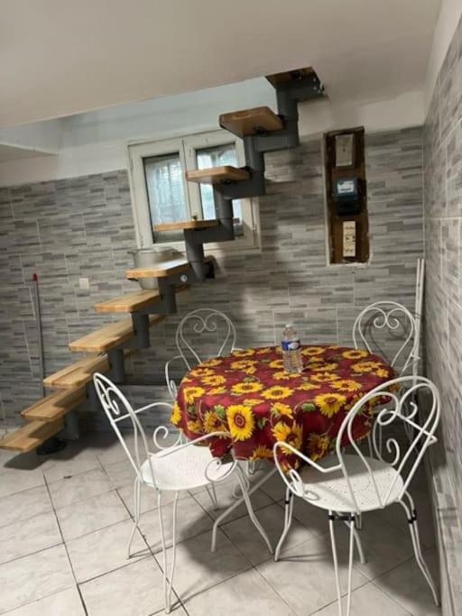 Photo of Livingroom in Le Bourget
