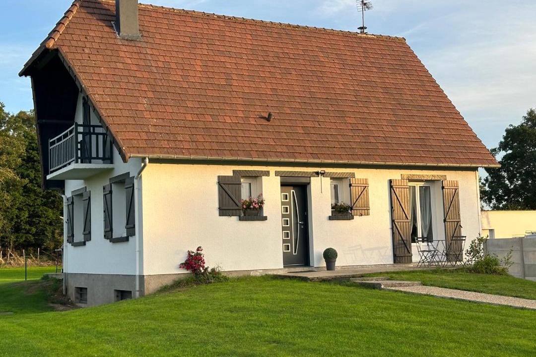 Photo of Buildings in Guilmecourt