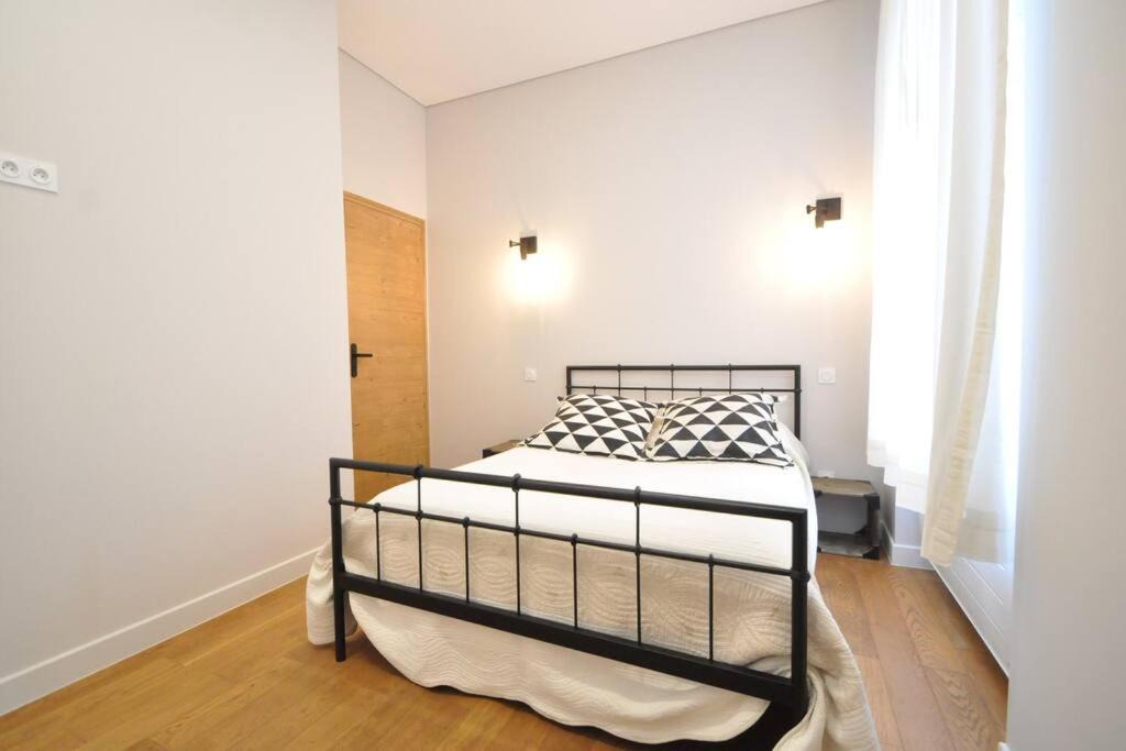 Photo of Bedroom in La Madeleine