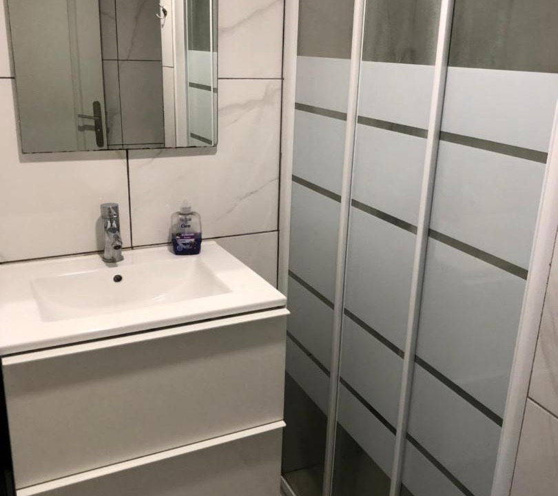 Photo of Bathroom in Stains