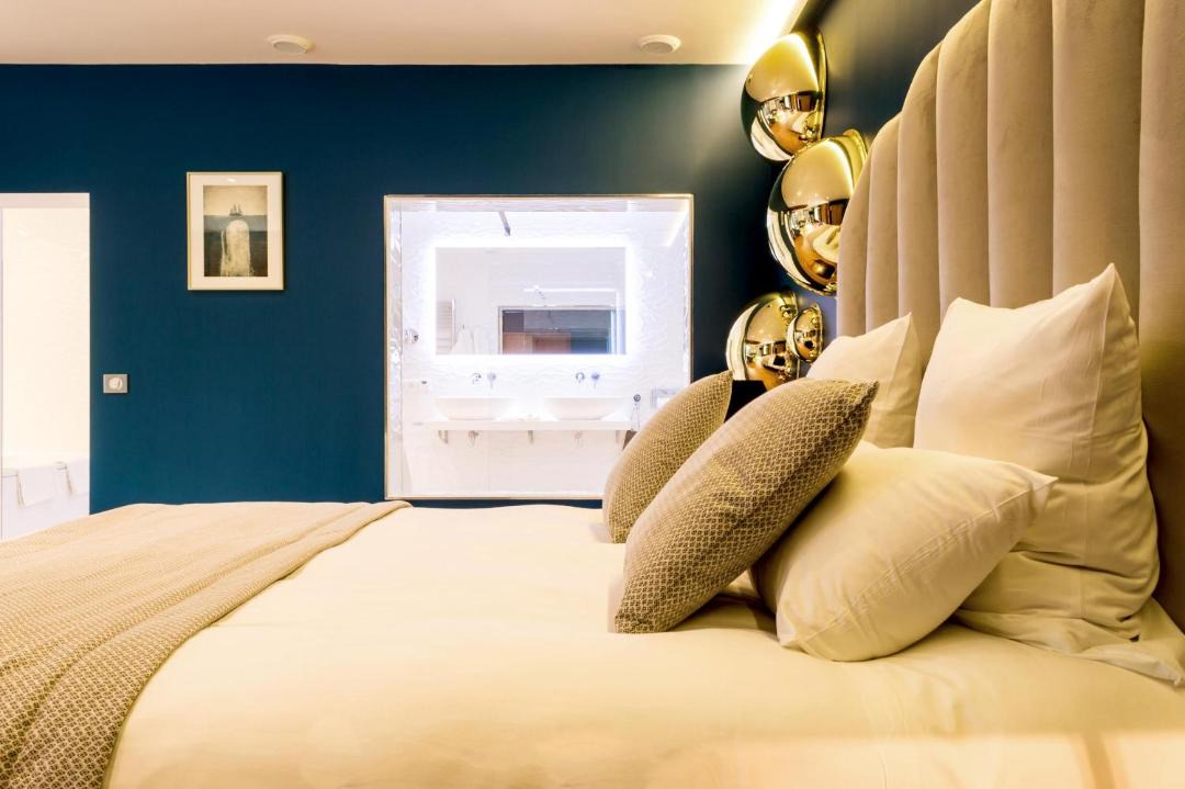 Photo of Bedroom in Bray-et-Lu