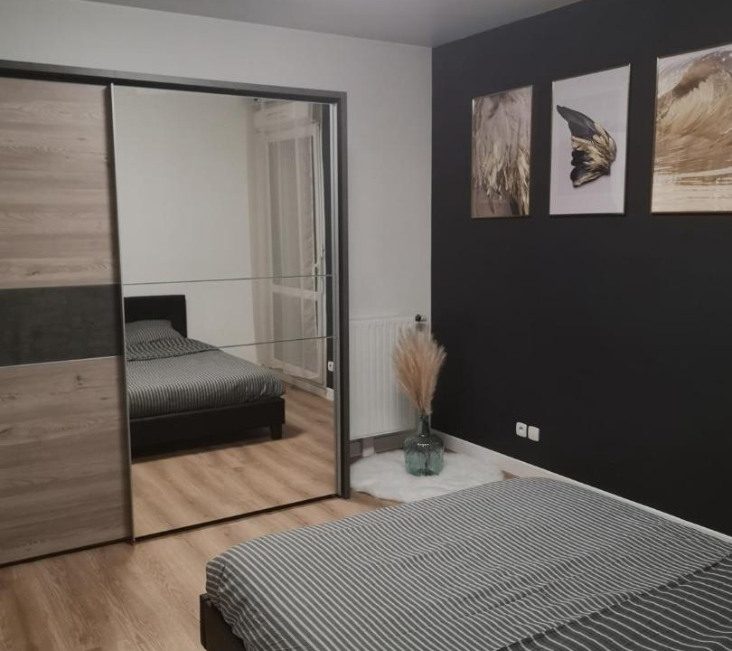 Photo of Bedroom in Orly