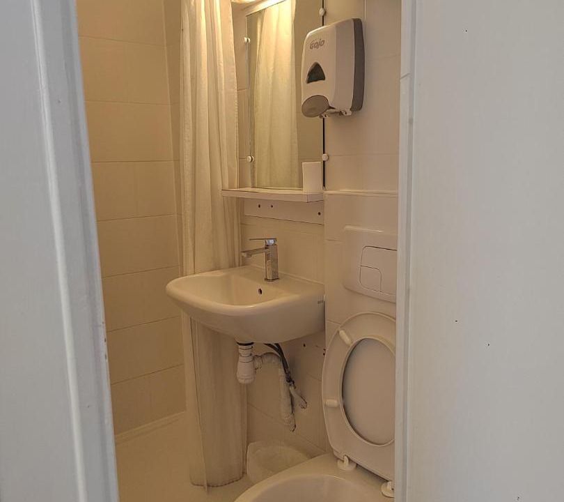 Photo of Bathroom in Bouafle