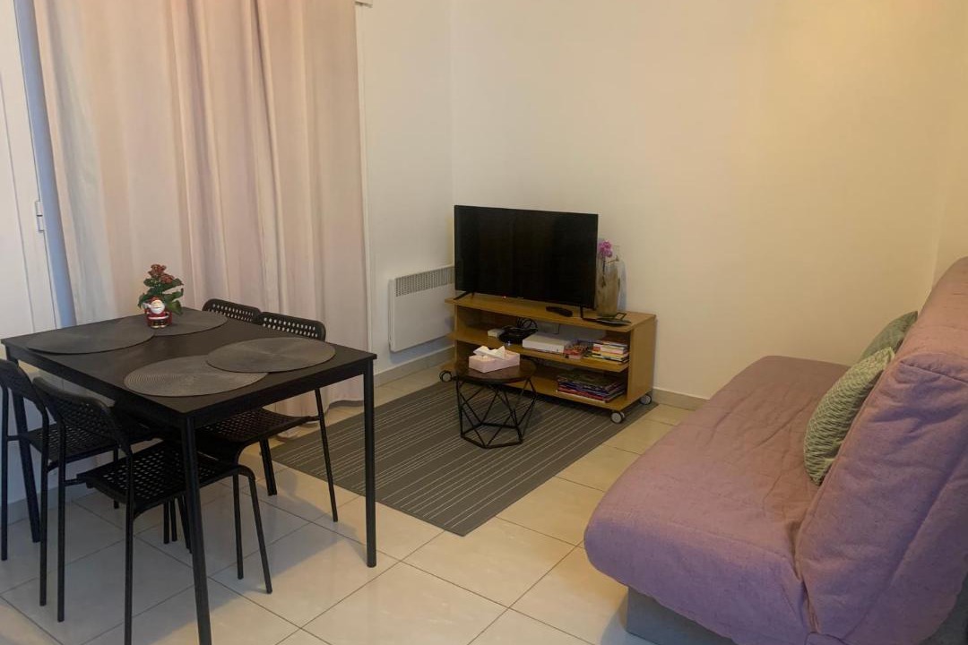 Photo of Livingroom in Plateau - Mont-Valerien
