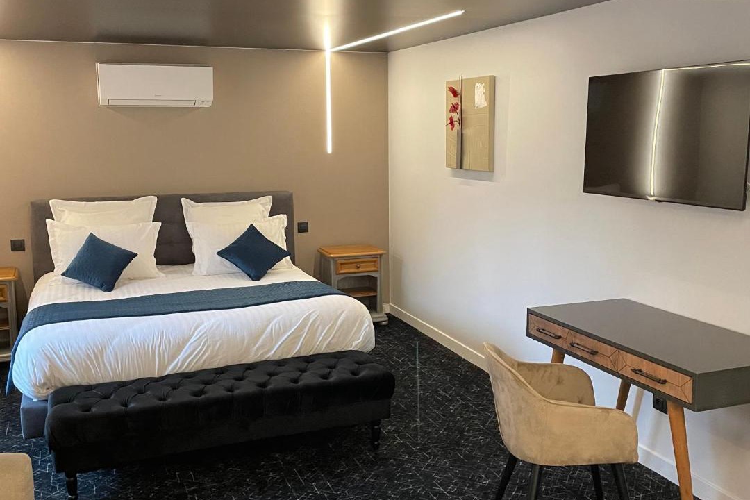 Photo of Bedroom in Cormeilles-en-Vexin