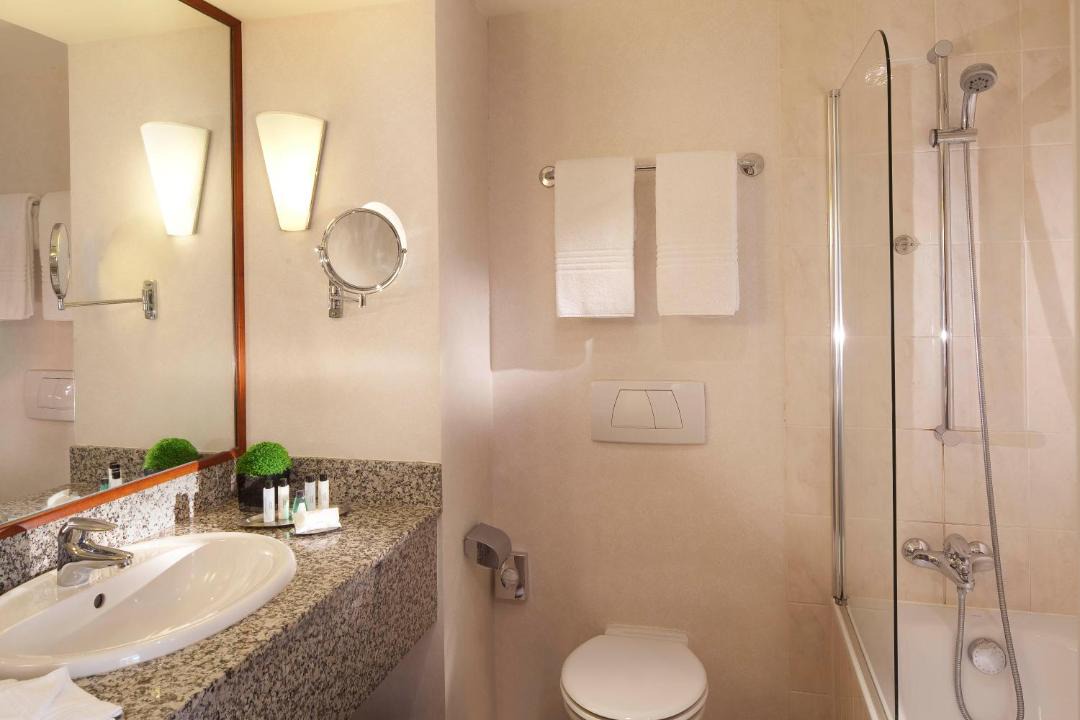 Photo of Bathroom in Roissy-en-France
