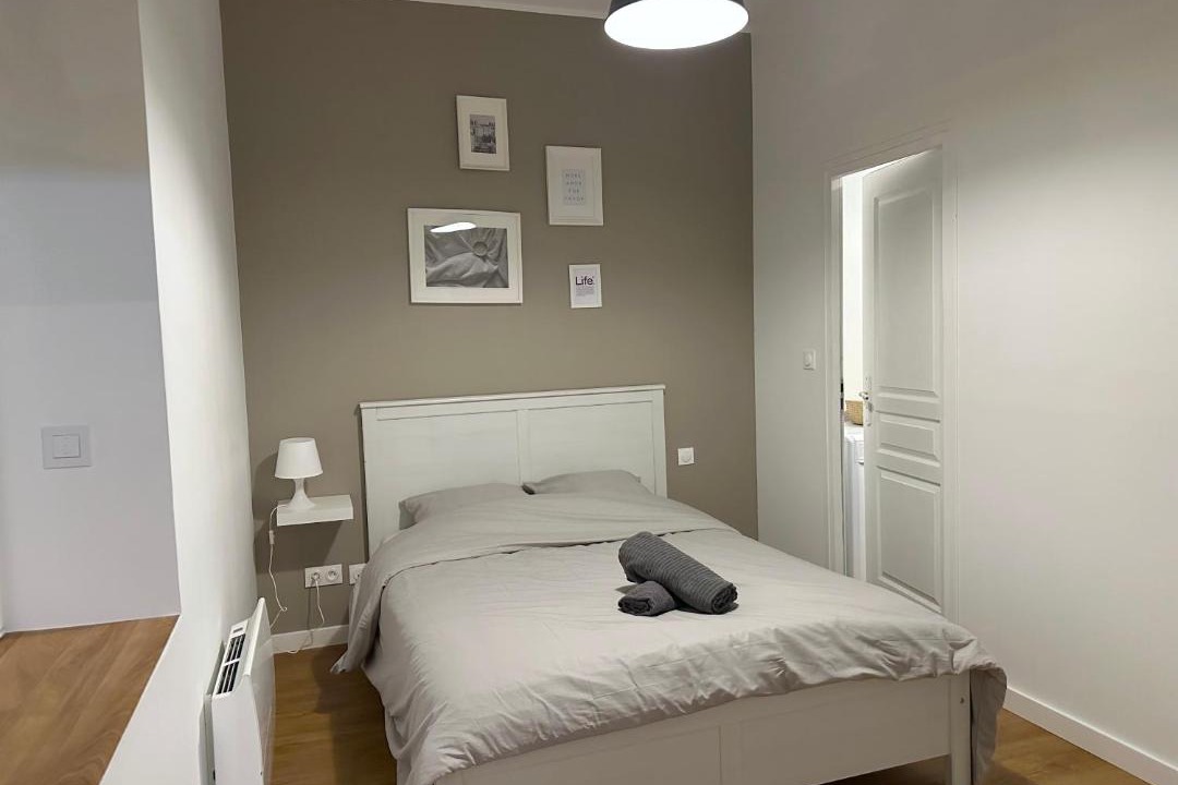 Photo of Bedroom in Douai