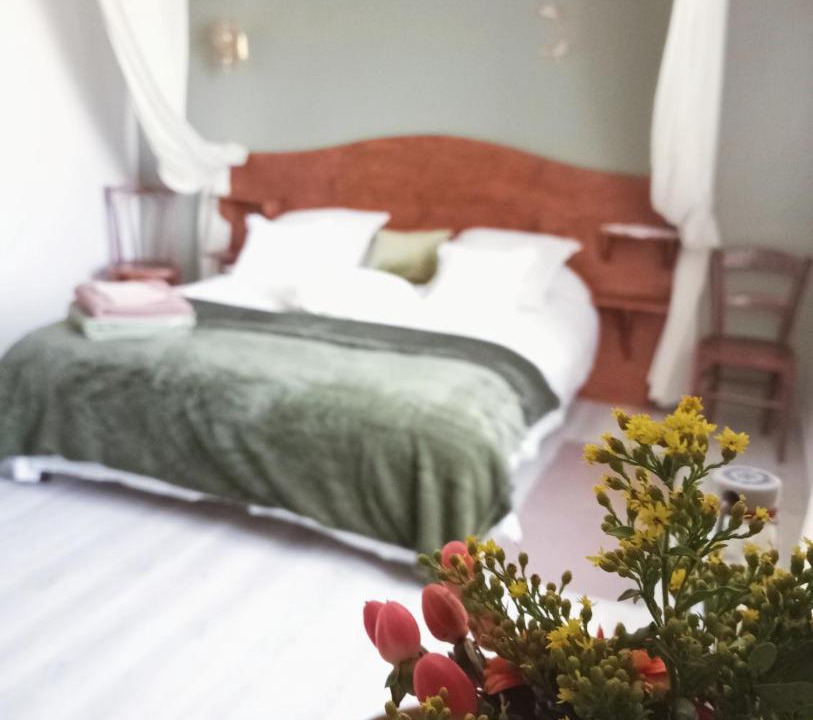 Photo of Bedroom in Chene-Arnoult