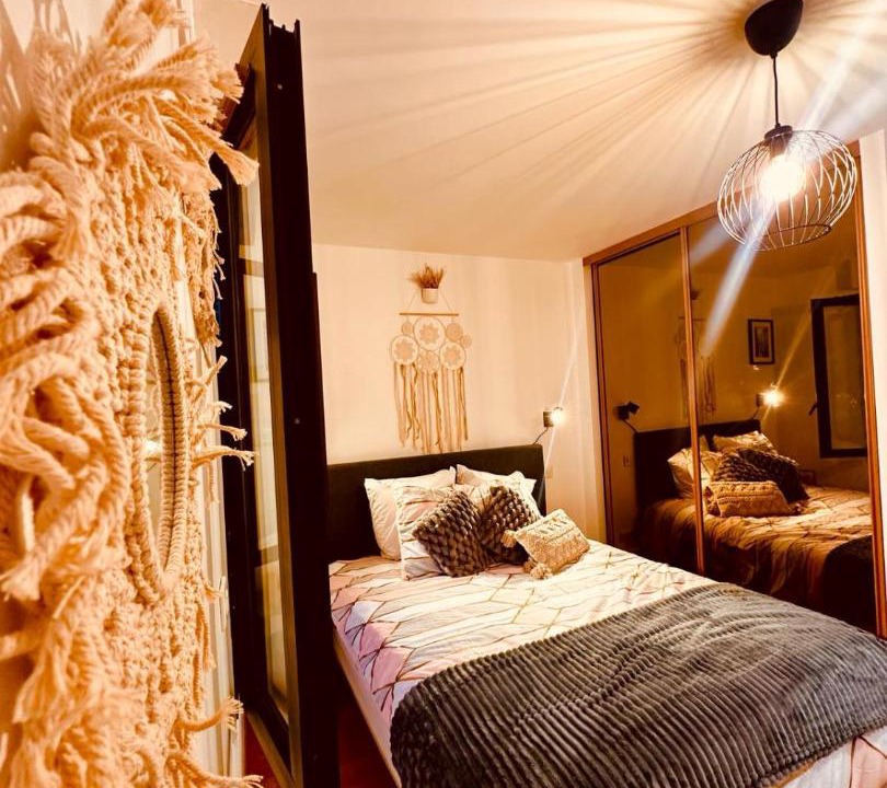 Photo of Bedroom in Conflans-Sainte-Honorine