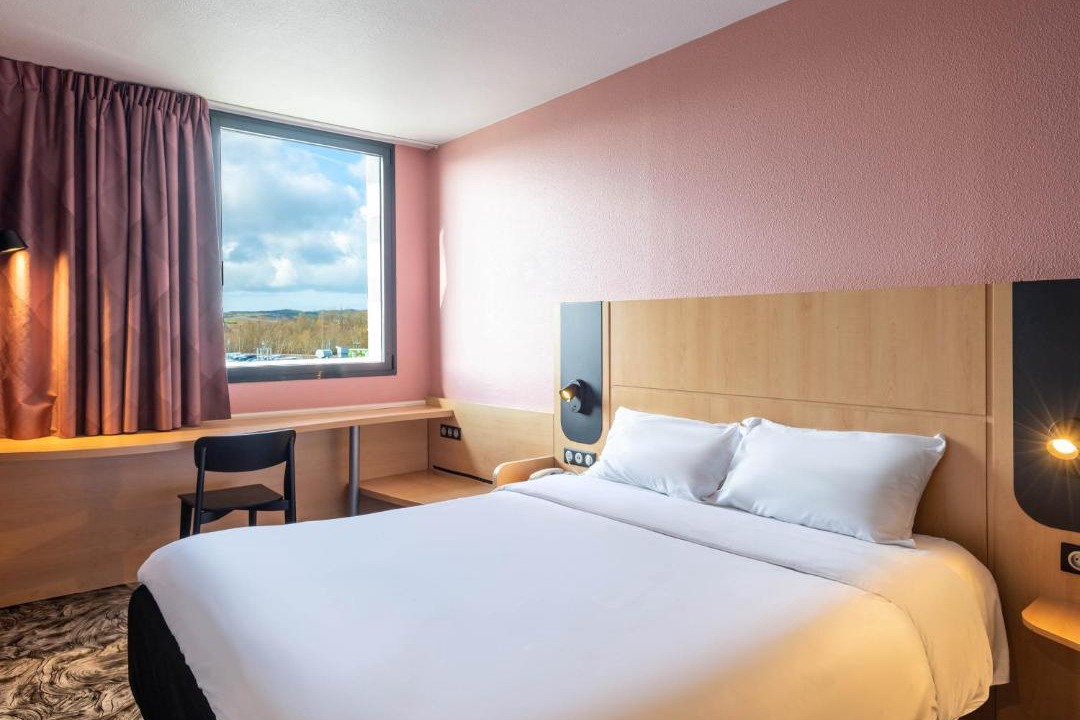 Photo of Bedroom in Calais Frethun