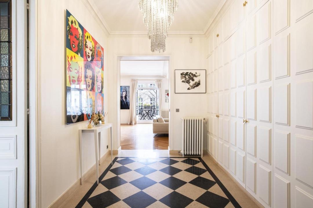 Photo of Livingroom in Notre-Dame-des-Champs