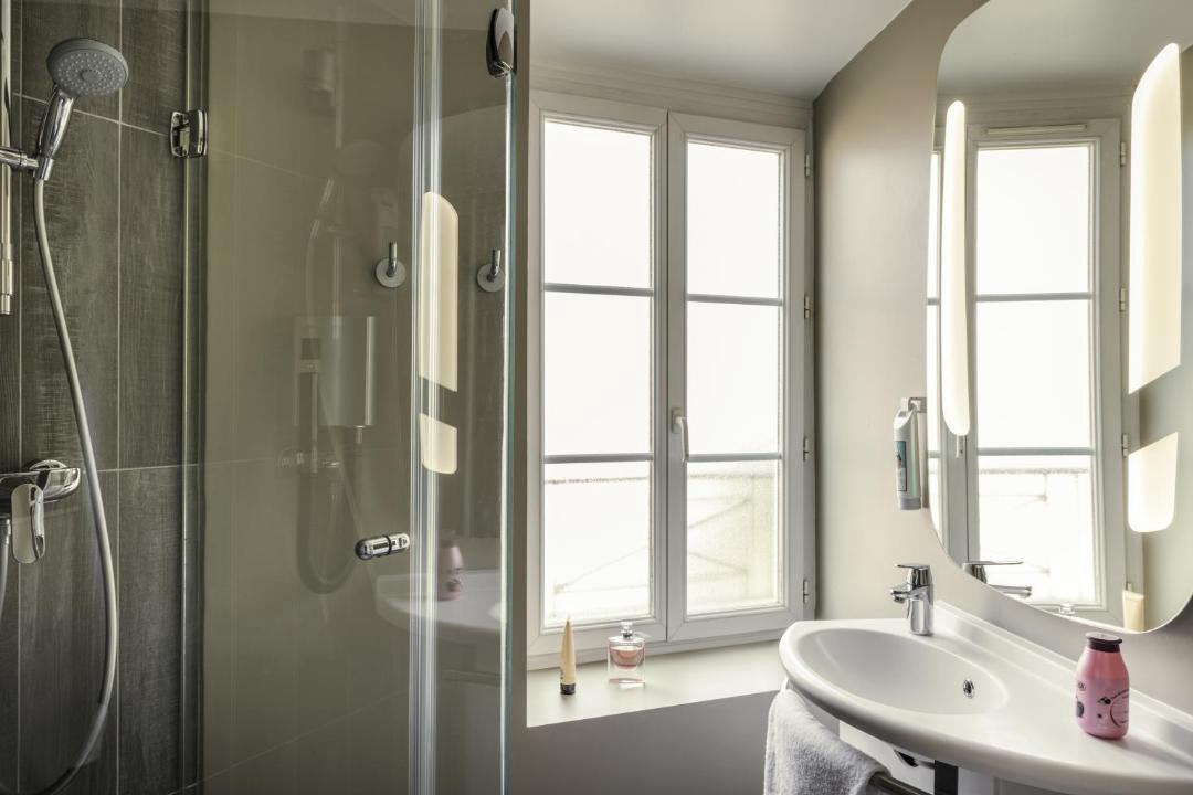 Photo of Bathroom in Champs-sur-Marne